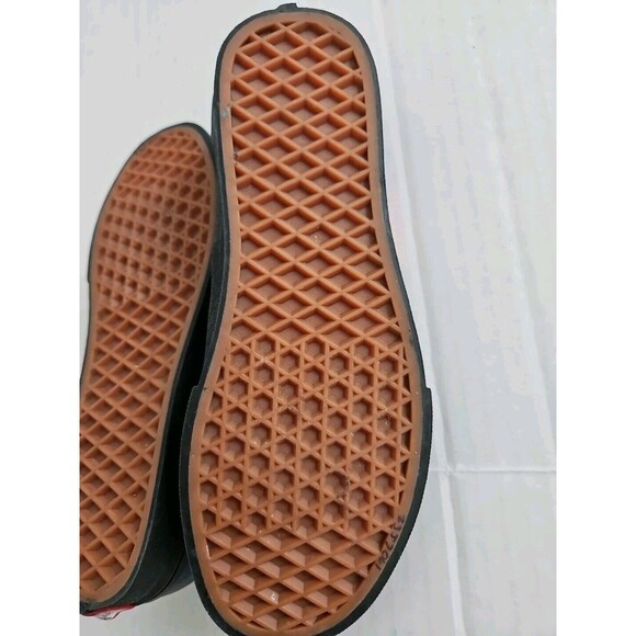 VANS Refract Rainbow Black Skater Shoes Men's 5 Women's 6.5 Unisex Pride NWT - Picture 8 of 9